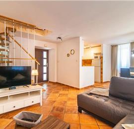 3 bedroom villa with pool near Pula, sleeps 6